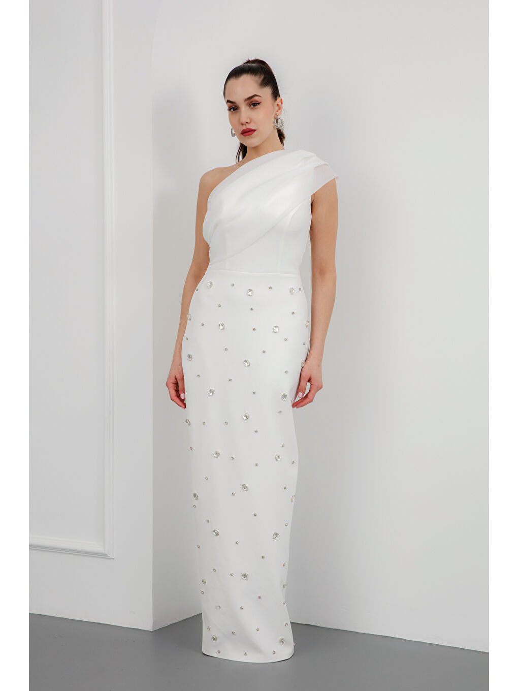 Kadın Beyaz Tek Omuz Taşlı Söz Nişan Nikah Abiye Elbise-1