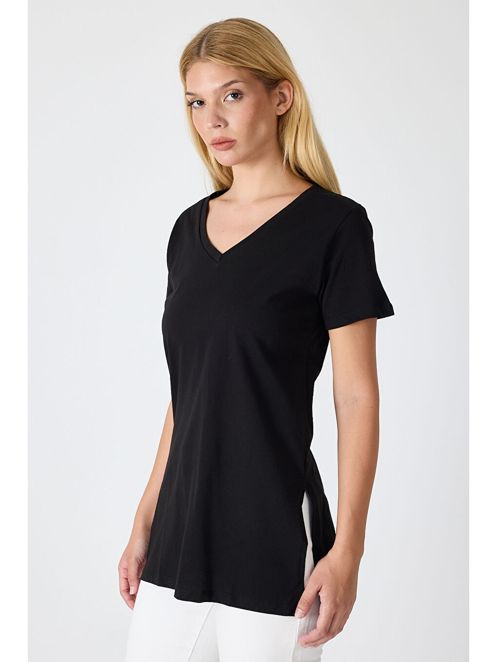 Siyah Kadın Uzun V Yaka Tunik 2998-2