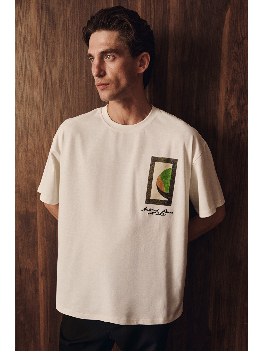 Asela Erkek Ön Ve Arkası Nakış Detaylı Kısa Kollu Beyaz T-shirt-4