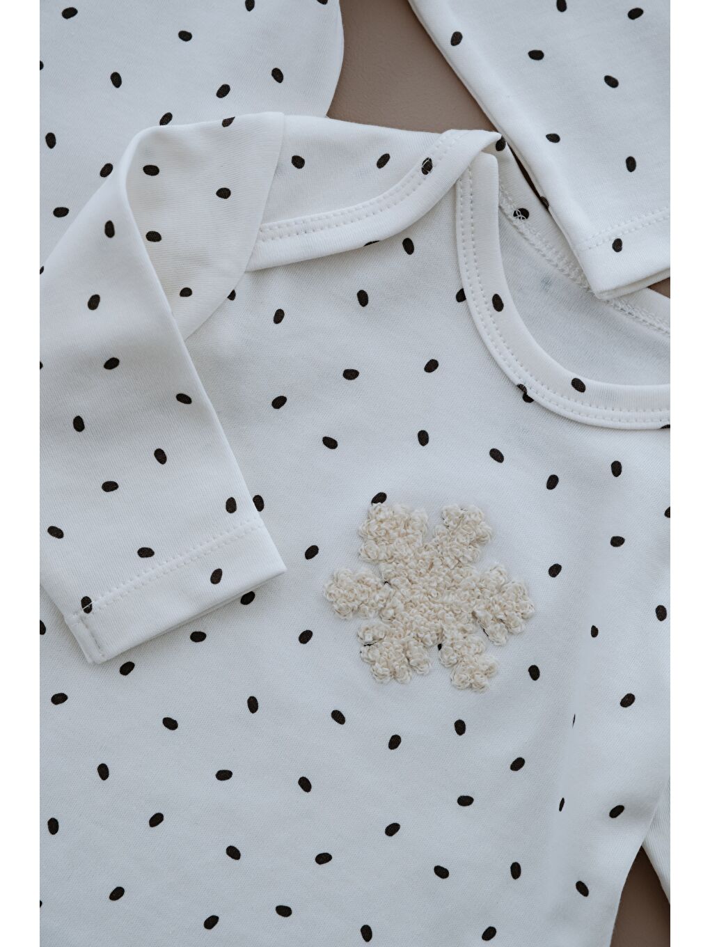 Ekru 3'lü Winter Serisi Uzun Kollu Çıt Çıtlı Body Zıbın Model 11-7