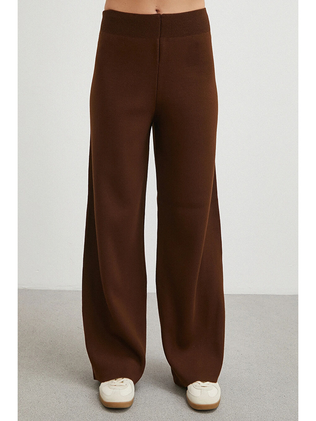 Karışık Çıtçıtlı Pantolonlu Triko Takım Kahve-5