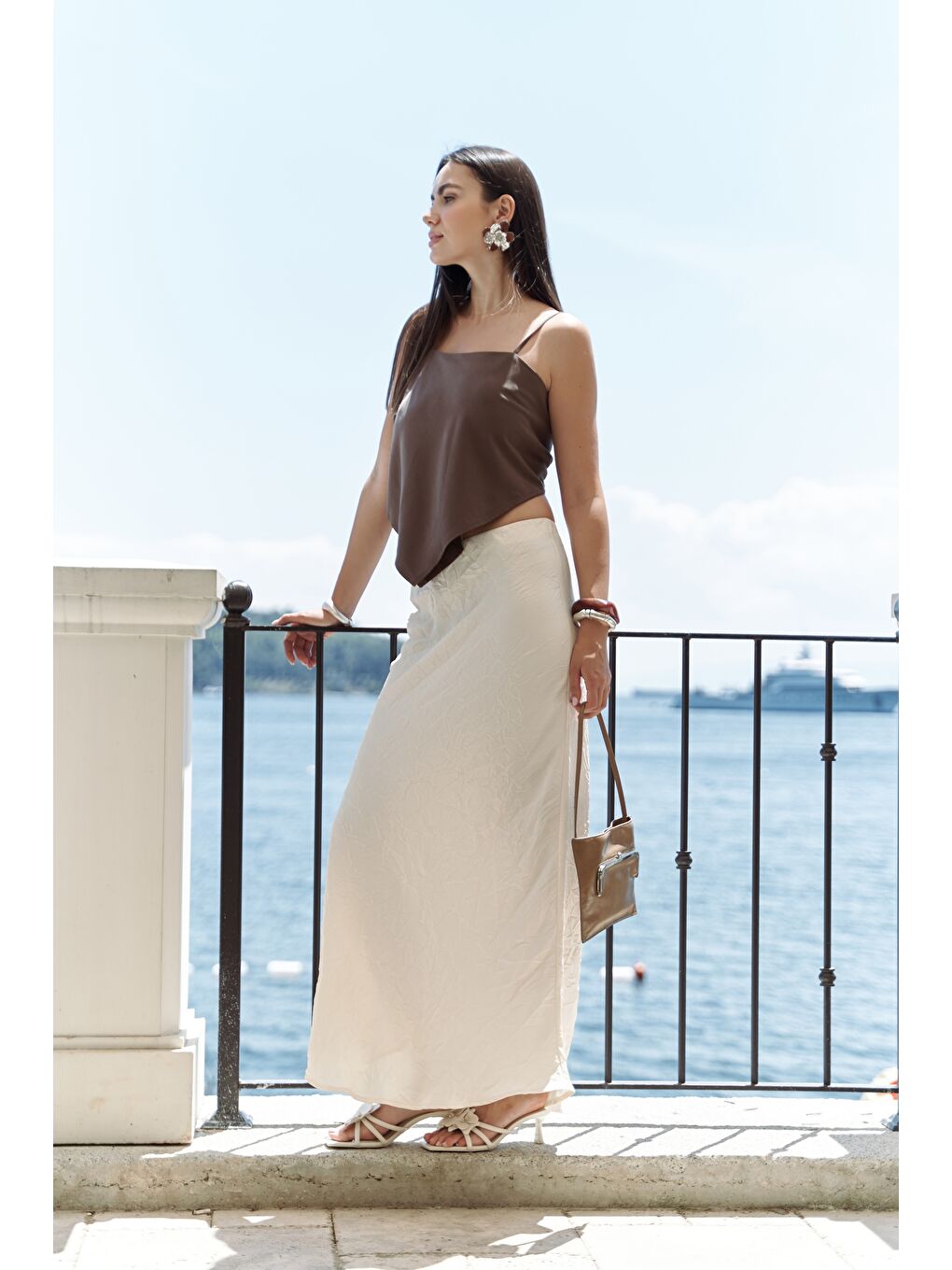 Kahverengi Alytih Üçgen Detay Soft Kahve Crop-2