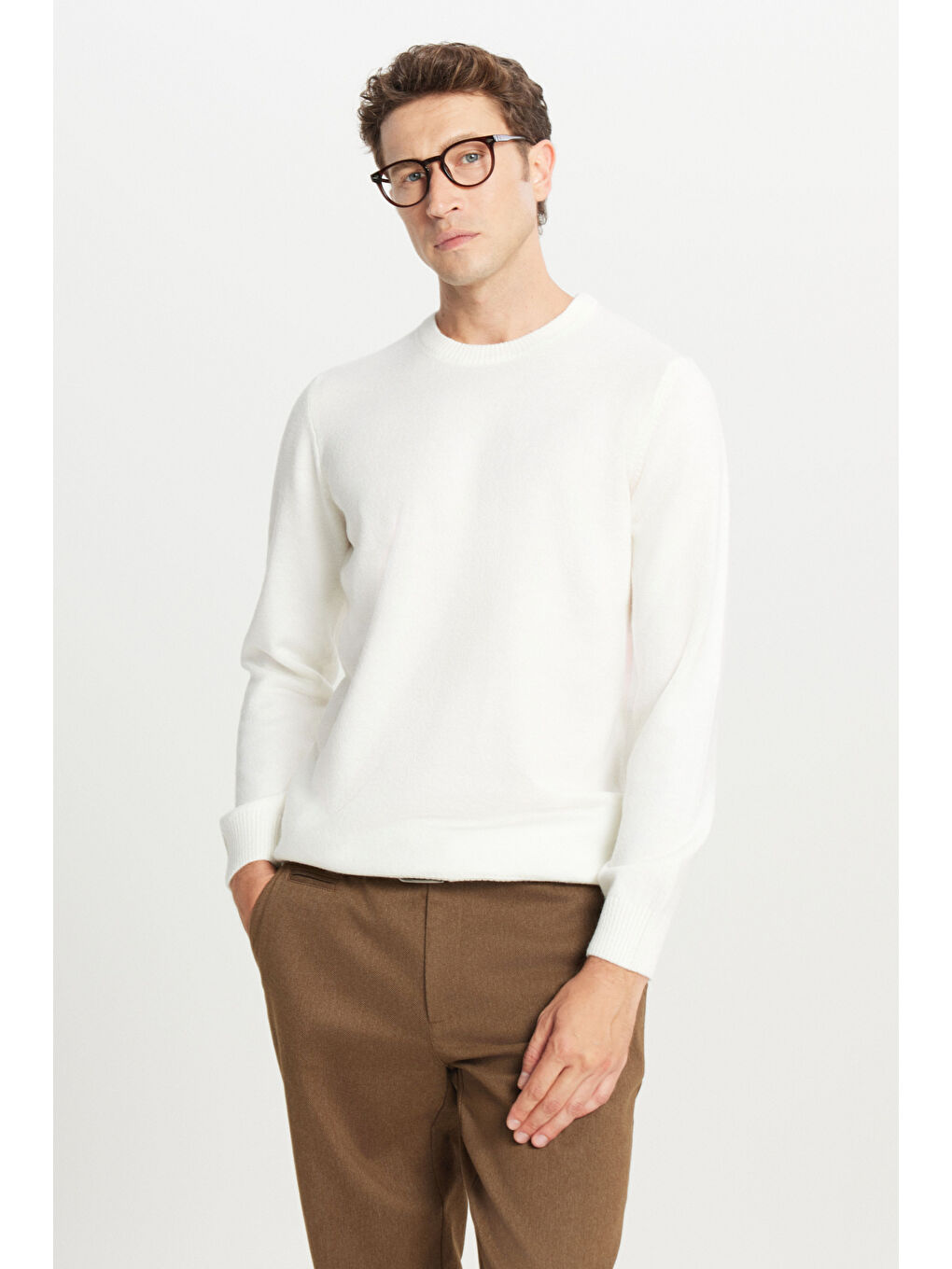 Erkek Ekru Standart Fit Normal Kesim Bisiklet Yaka Şardonlu Triko Kazak