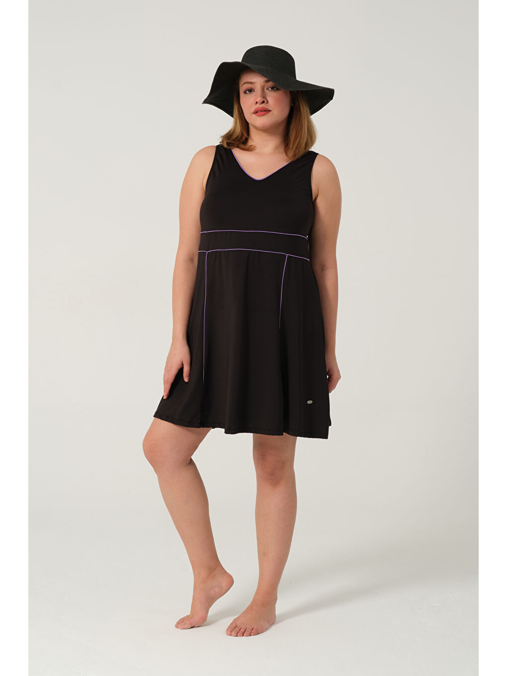 Siyah Kadın Büyük Beden Şortlu Hızlı Kuruyan Kalın Askılı Biyeli Şortlu Elbise Mayo-5