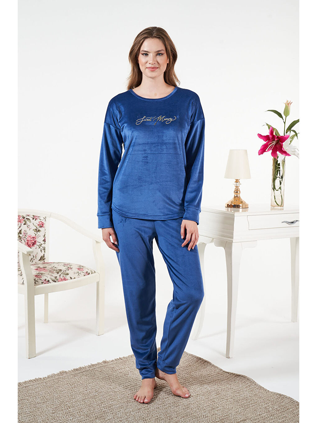 Kadın Kadife Pijama Takımı 25384 Açık Lacivert-1