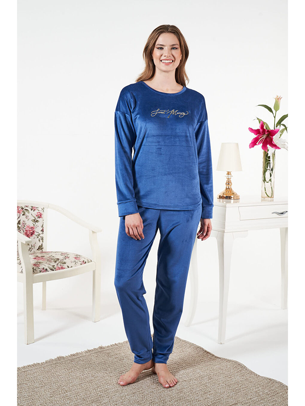 Kadın Kadife Pijama Takımı 25384 Açık Lacivert-3