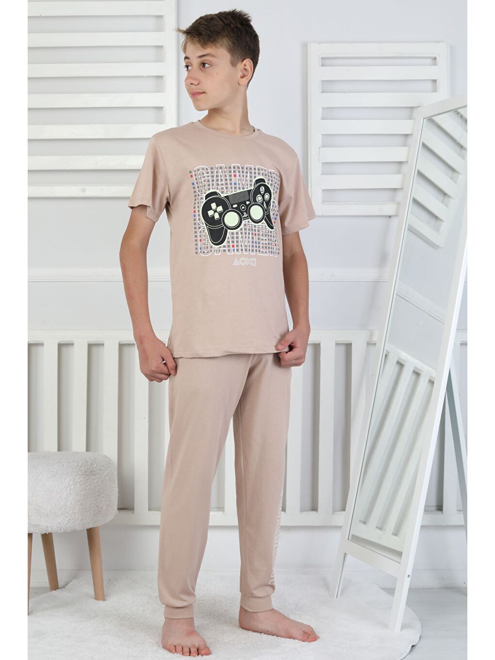 Bej Gamer Console Desenli Kısa Kollu Erkek Çocuk Pijama Takımı-1