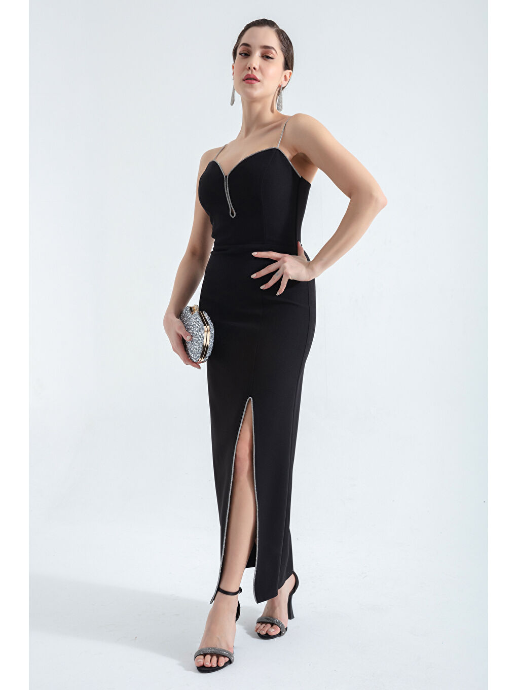 Kadın Siyah Taş Askılı Yırtmaçlı Midi Abiye Elbise-1