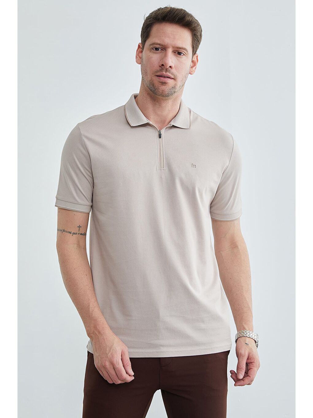 Bej Yarım Fermuarlı Polo Yaka Tişört-3
