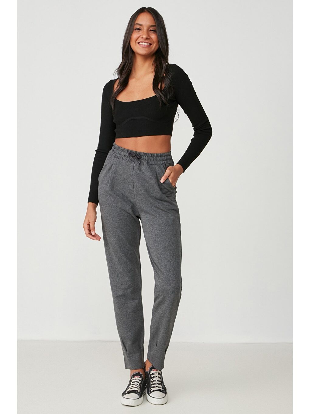 Gri Bel Ve Paçası Pileli Eşofman Altı 742 Füme-1