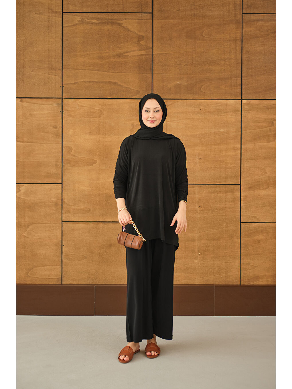 Kadın Dikiş Detay Yırtmaçlı Takım Siyah-2