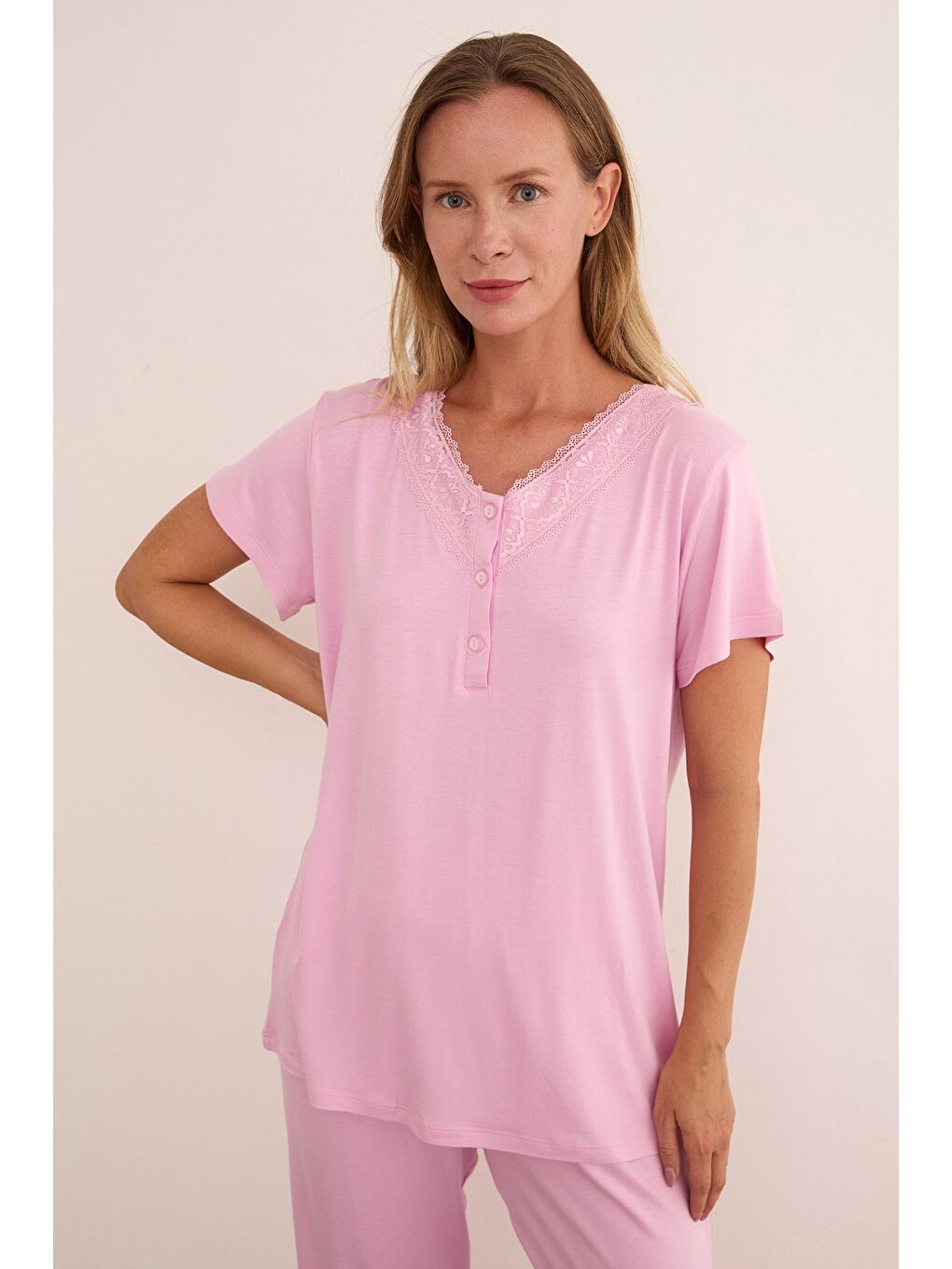 Pembe Yakası Dantel Detaylı Pijama Takımı-4