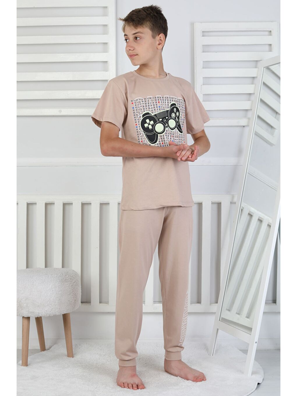 Bej Gamer Console Desenli Kısa Kollu Erkek Çocuk Pijama Takımı-4
