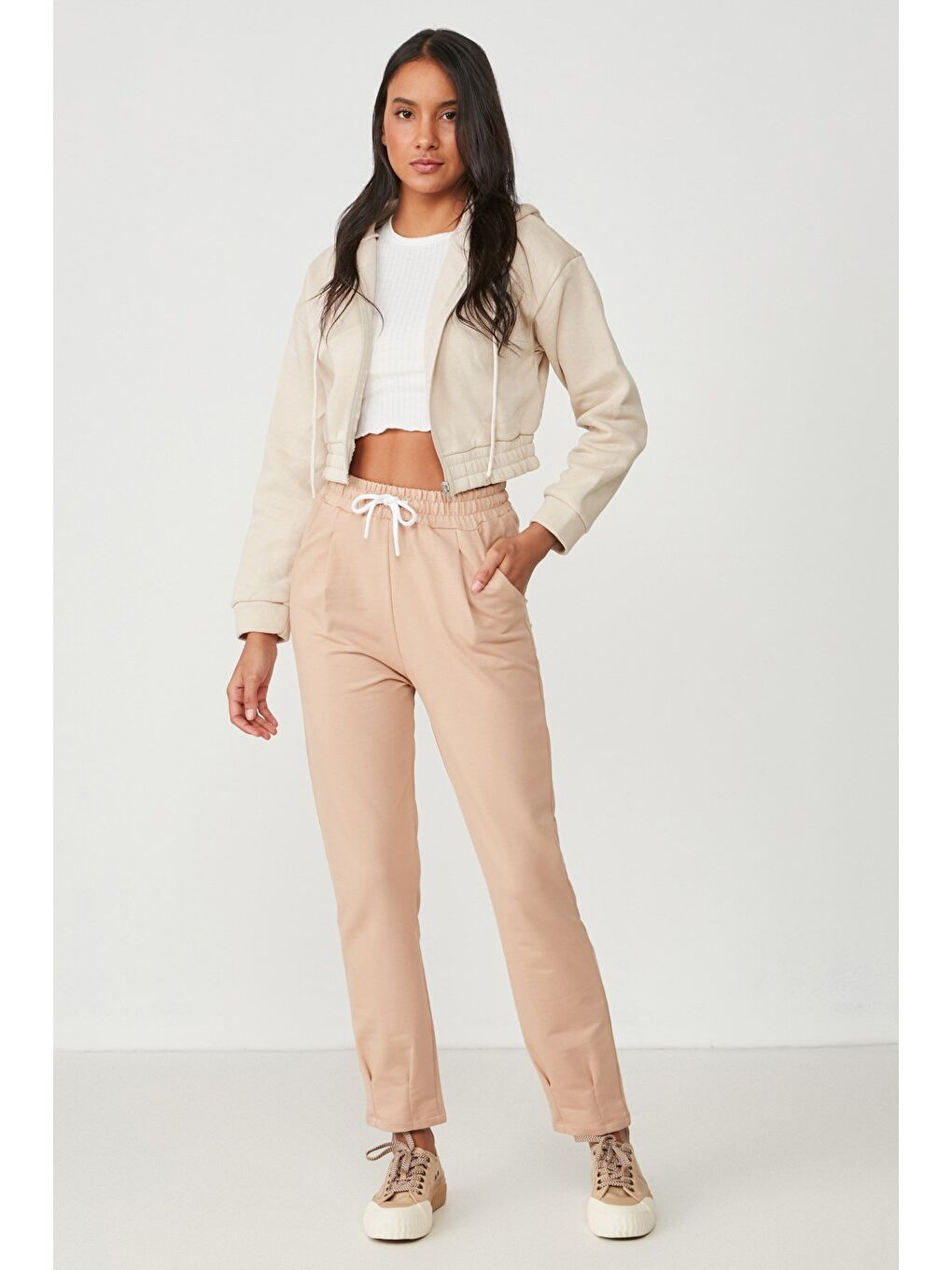 Kahverengi Bel Ve Paçası Pileli Eşofman Altı 742 Sütlü Kahve