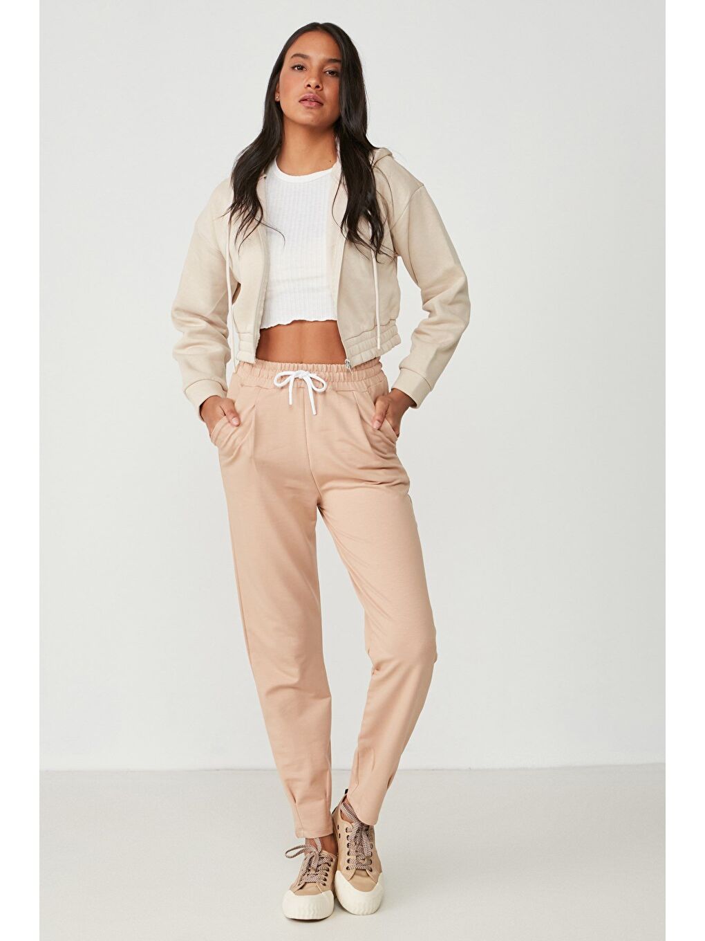 Kahverengi Bel Ve Paçası Pileli Eşofman Altı 742 Sütlü Kahve-1