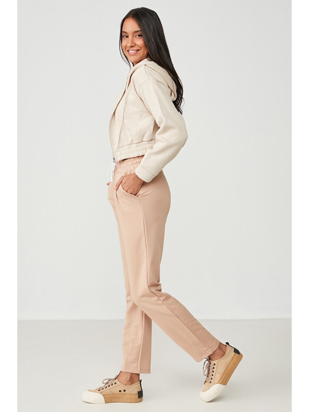 Kahverengi Bel Ve Paçası Pileli Eşofman Altı 742 Sütlü Kahve-2