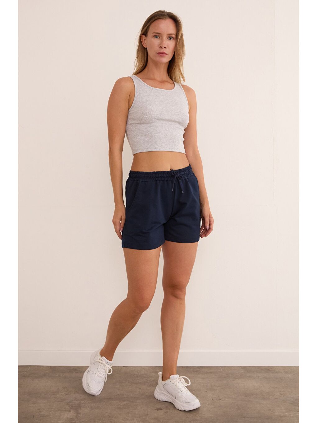 Lacivert Basic Beli Bağlamalı Cepli Şort