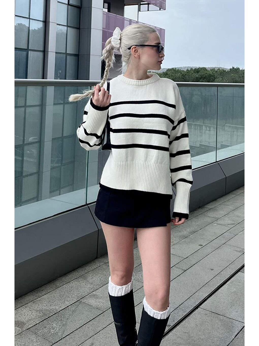 Beyaz Bisiklet Yaka Çizgili Kemik Rengikazak-2