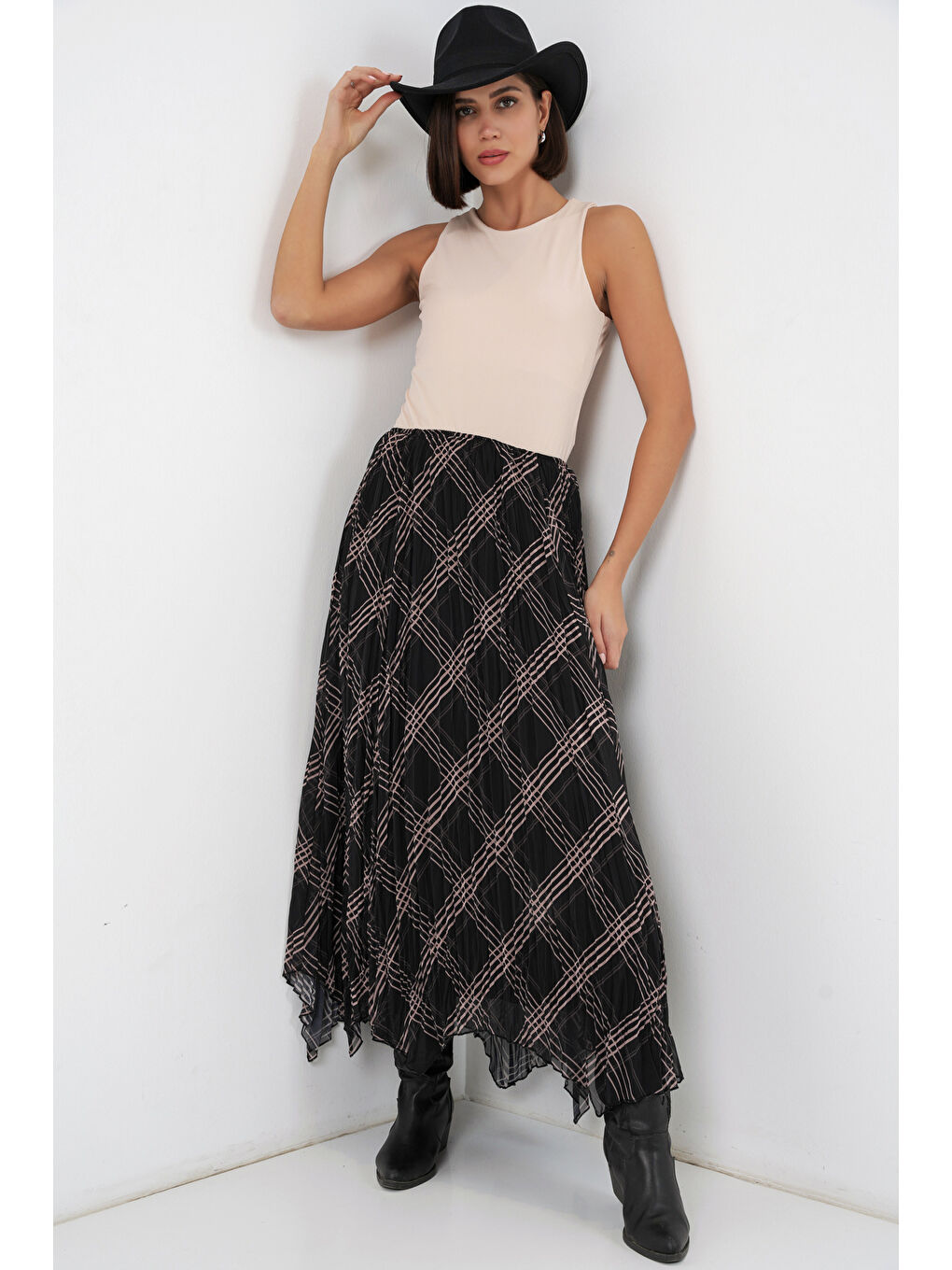 Kadın Asimetrik Kesim Şifon Etek 8056 - Siyah