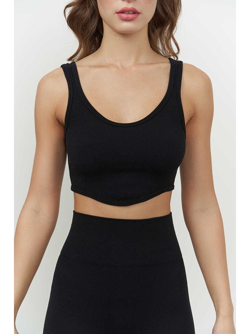 Niko Fitilli Siyah Crop-1