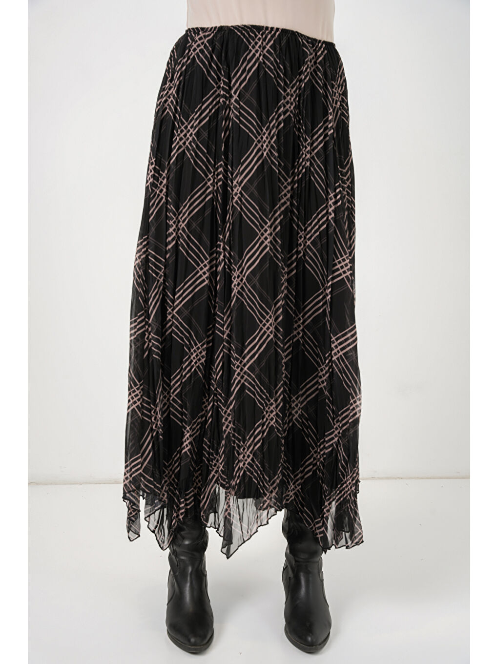 Kadın Asimetrik Kesim Şifon Etek 8056 - Siyah-1