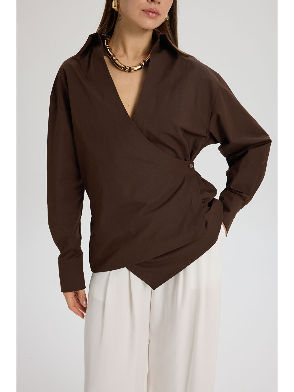 Kahverengi Bran Üçgen Kesim Kahve Gömlek