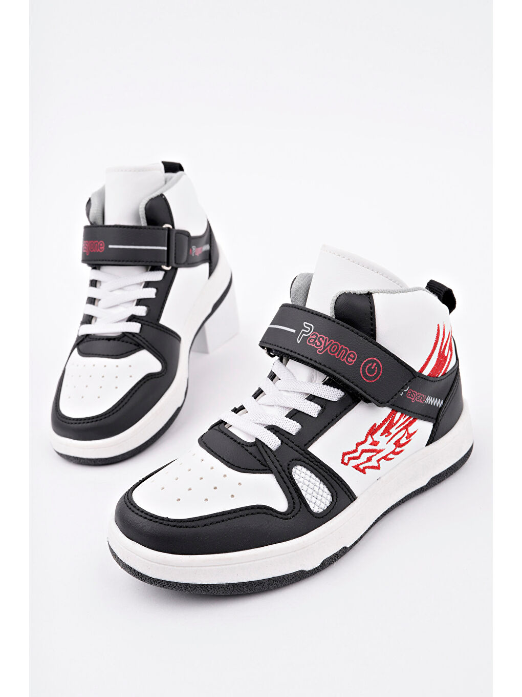 Beyaz Çocuk Boğazlı Günlük Spor Ayakkabı-1