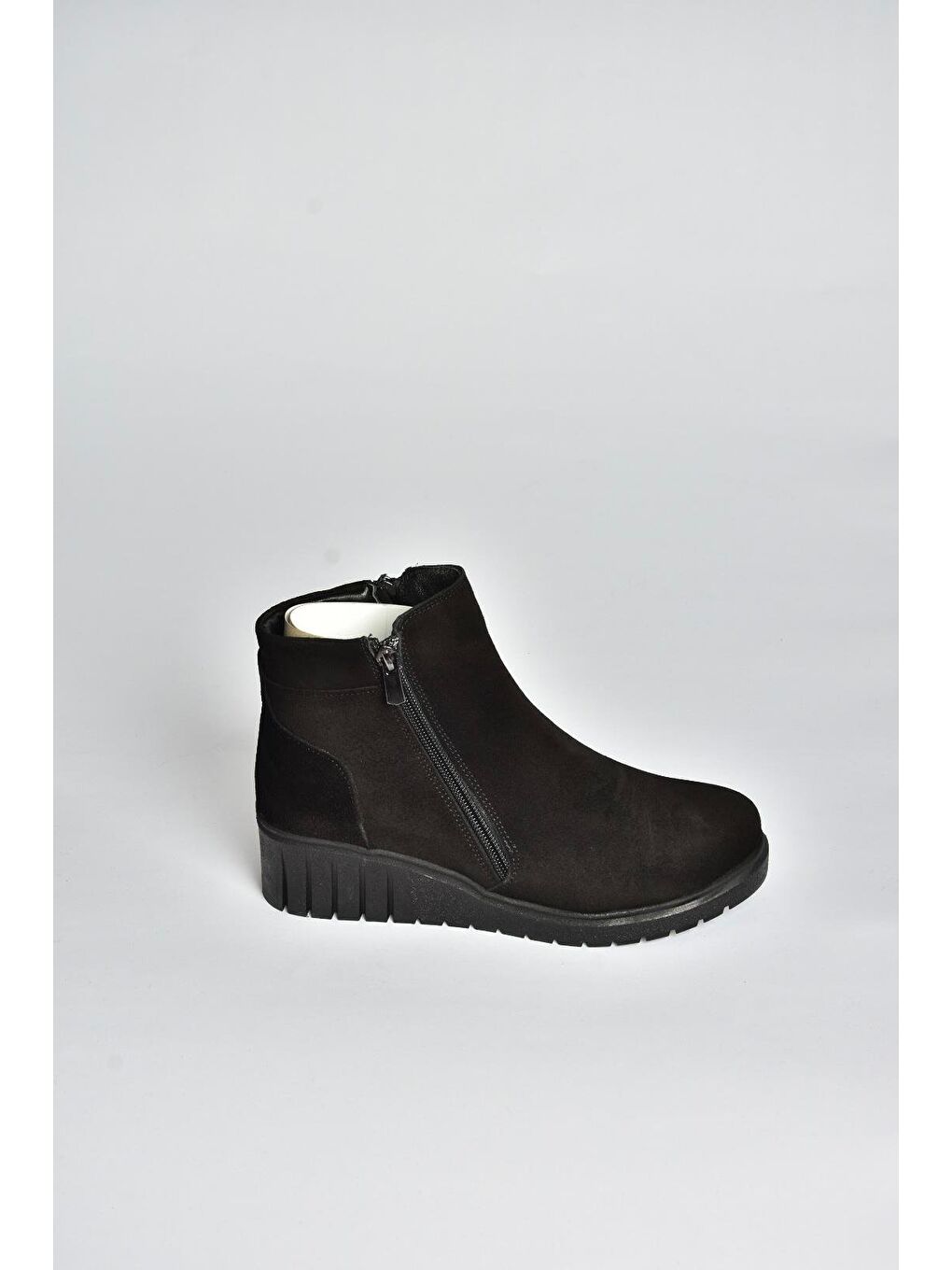 Siyah Kadın Bot V324800402-3