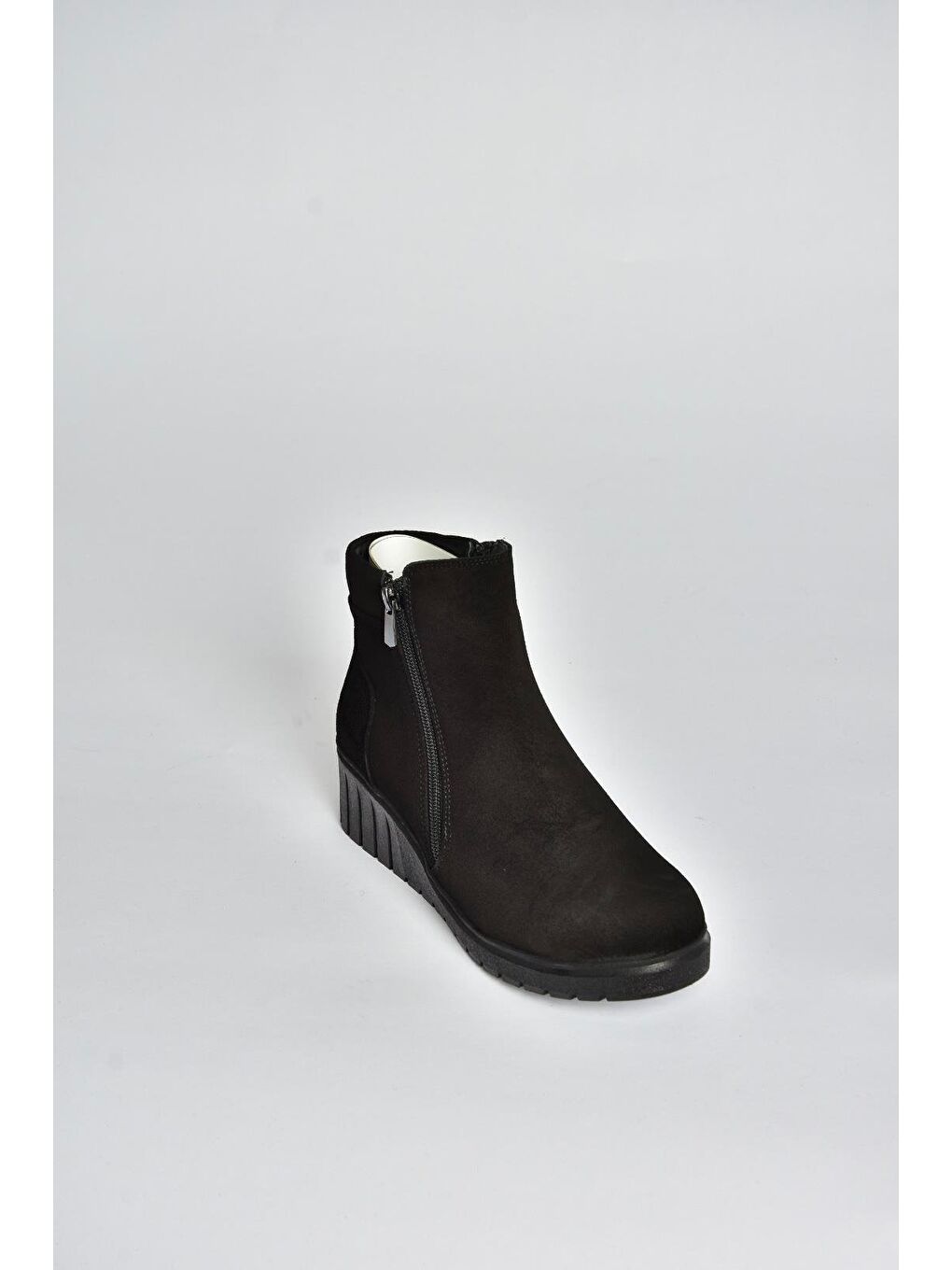 Siyah Kadın Bot V324800402-4