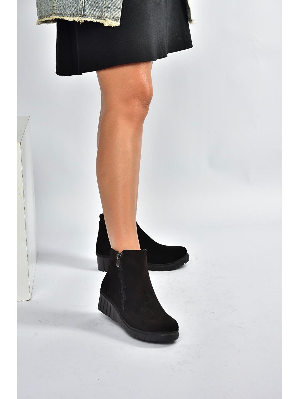 Siyah Kadın Bot V324800402-5