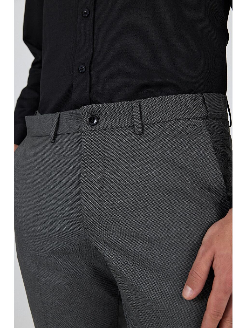 Siyah Filafil Yan Cep Açık Paça Slim Fit Ayarlanabilir Kemer Pantolon 1003250123-2