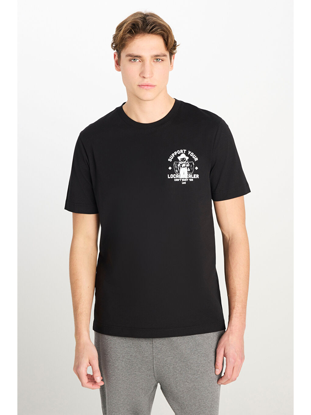 %100 Pamuk Regular Fit Normal Kesim Bisiklet Yaka Baskılı Siyah Tişört