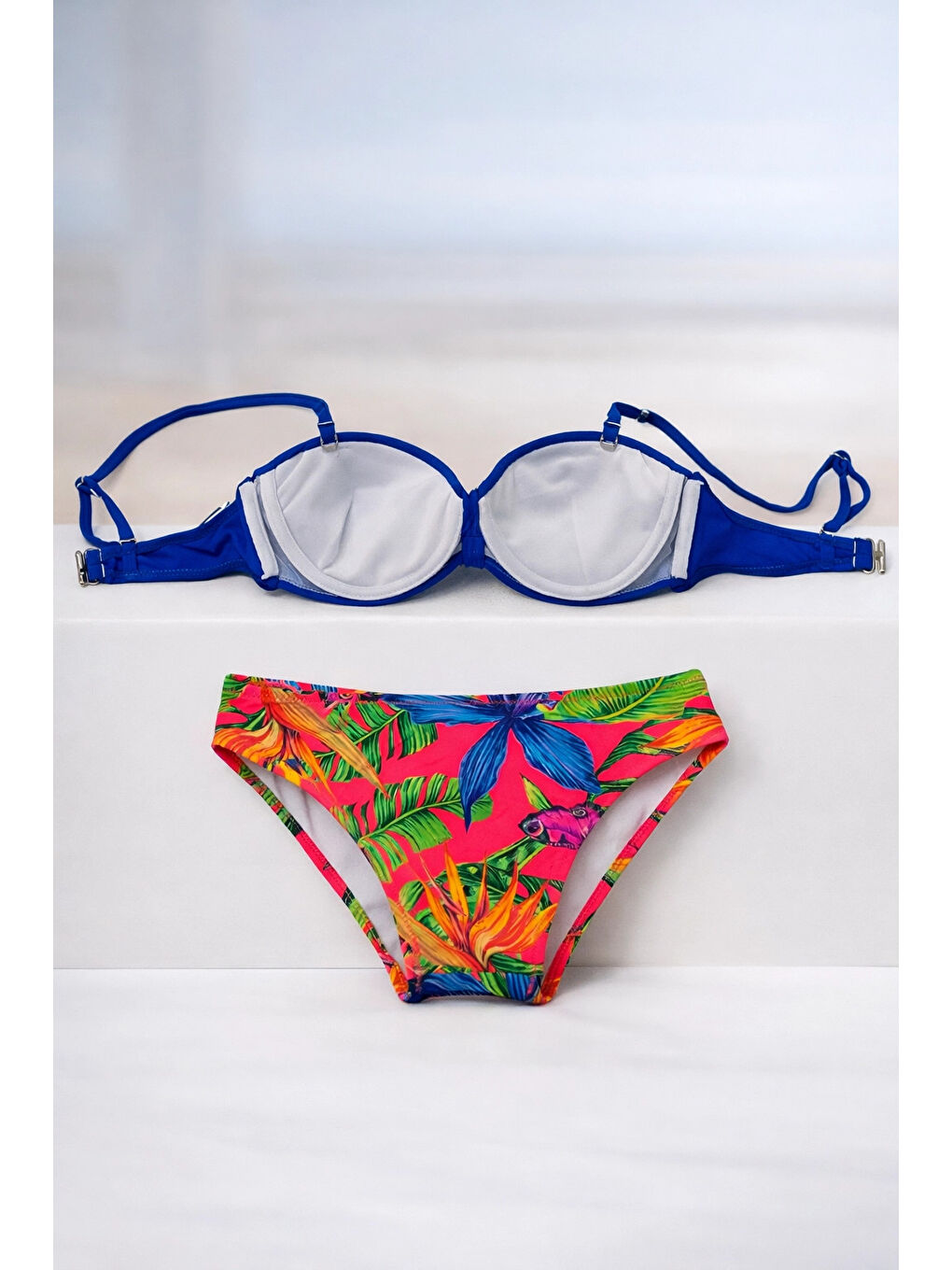 Kadın Saks Mavi Taş İşlemeli Toka Aksesuarlı Astarlı Bikini Takım HZL25S-LC208-4