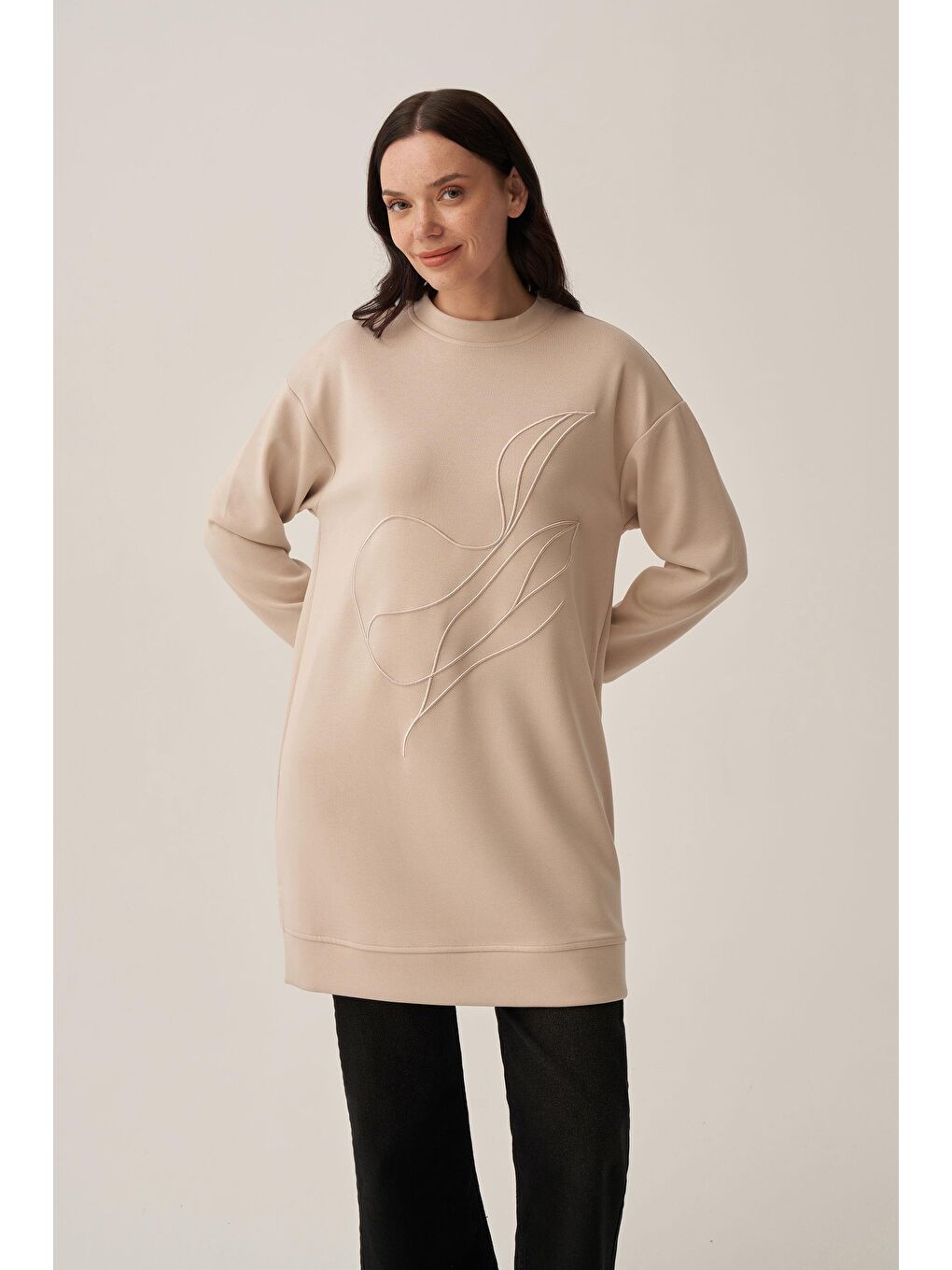 Bej Taş-Yumuşak Dokulu Nakışlı Sweatshirt-4