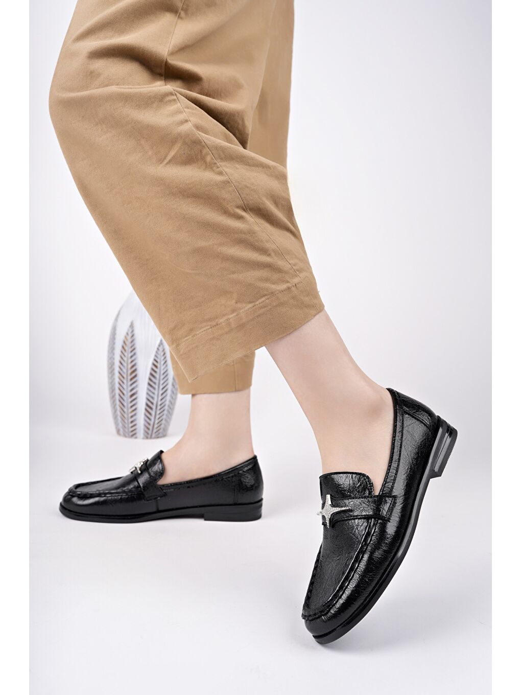 Siyah ARROW Tokalı Kadın Günlük Loafer Ayakkabı-4