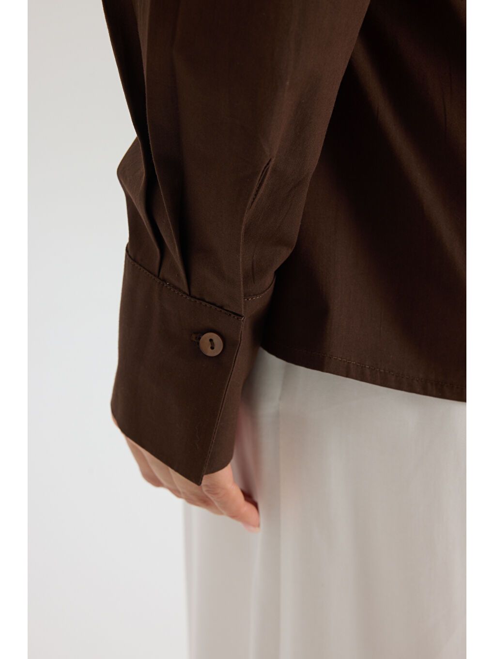 Kahverengi Bran Üçgen Kesim Kahve Gömlek-7