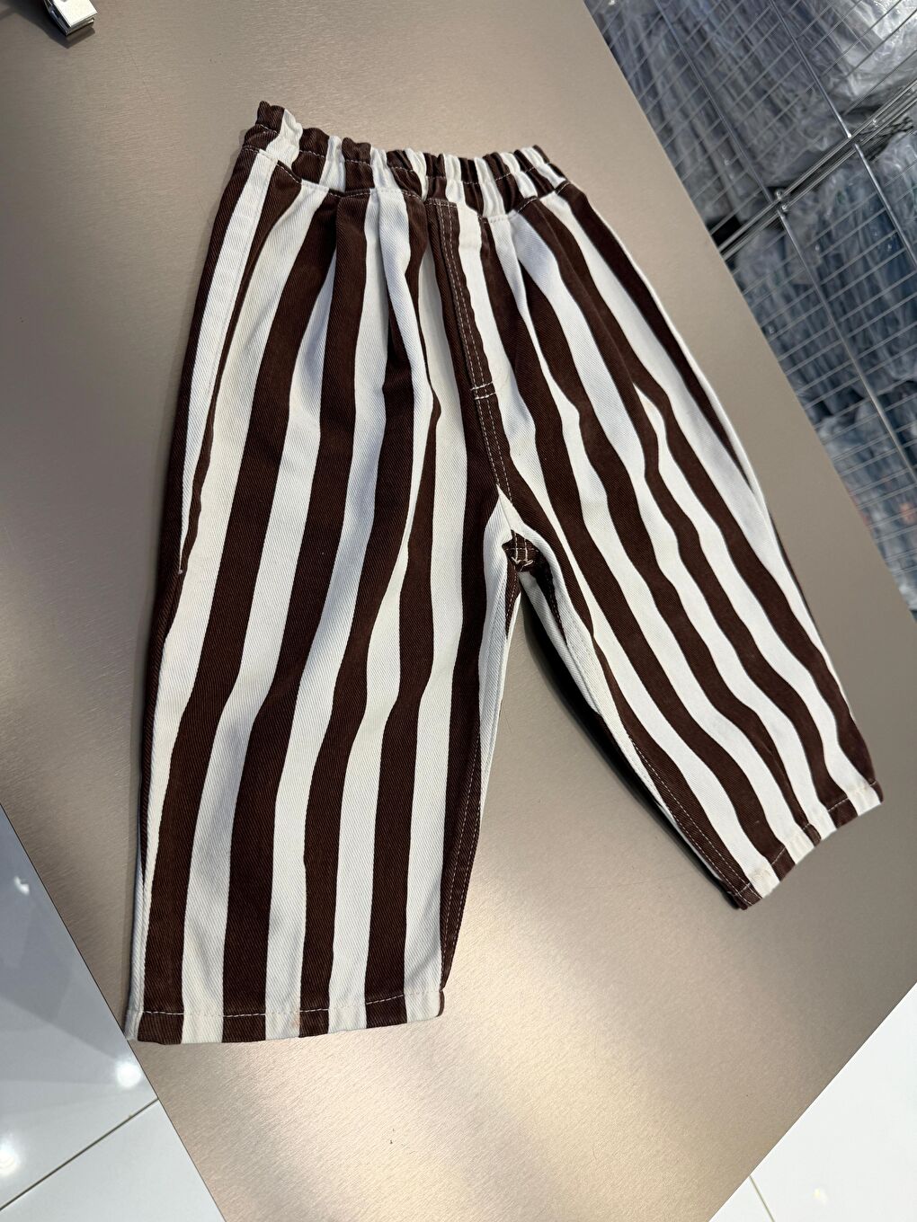 Karışık Unisex Oversize Çocuk Pamuklu Kahverengi Çizgili Pantolon - Elastik Belli-4
