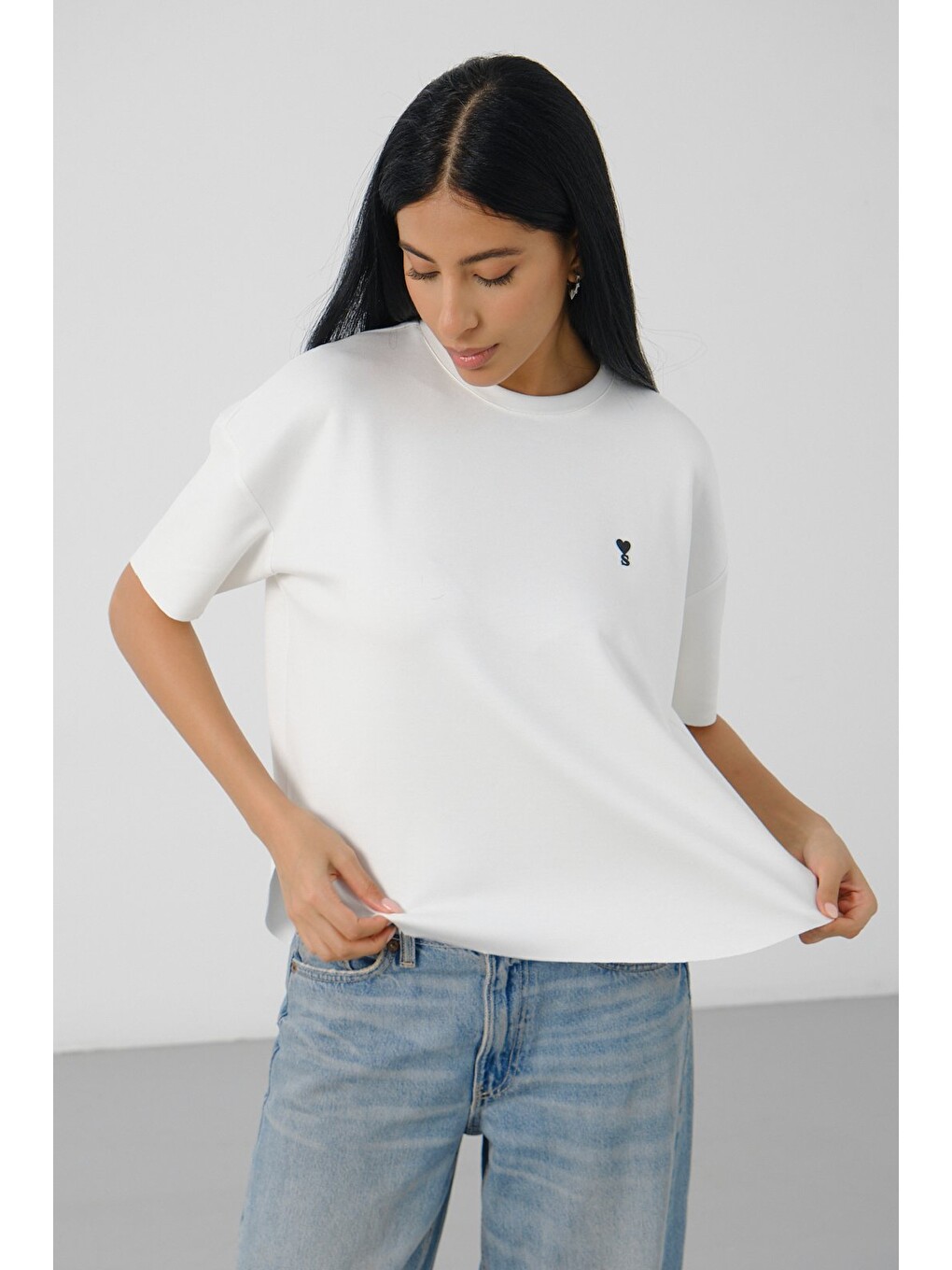 Ekru Kadın Oversize Boxy T-Shirt Bisiklet Yaka Rahat Kalıp Tişört-1