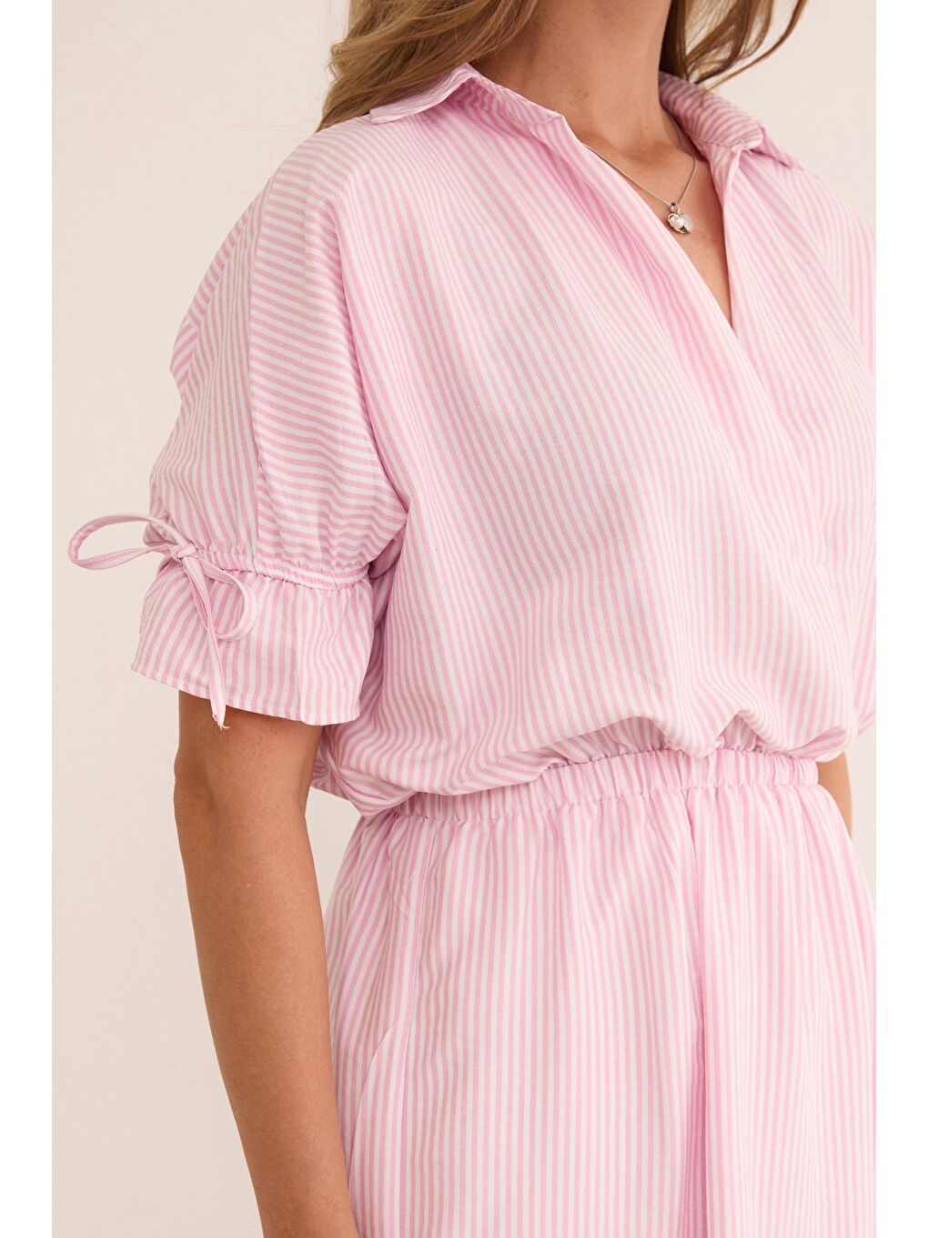 Pembe Çizgili Gömlek Yaka Beli Ve Kolu Lastikli Elbise-4