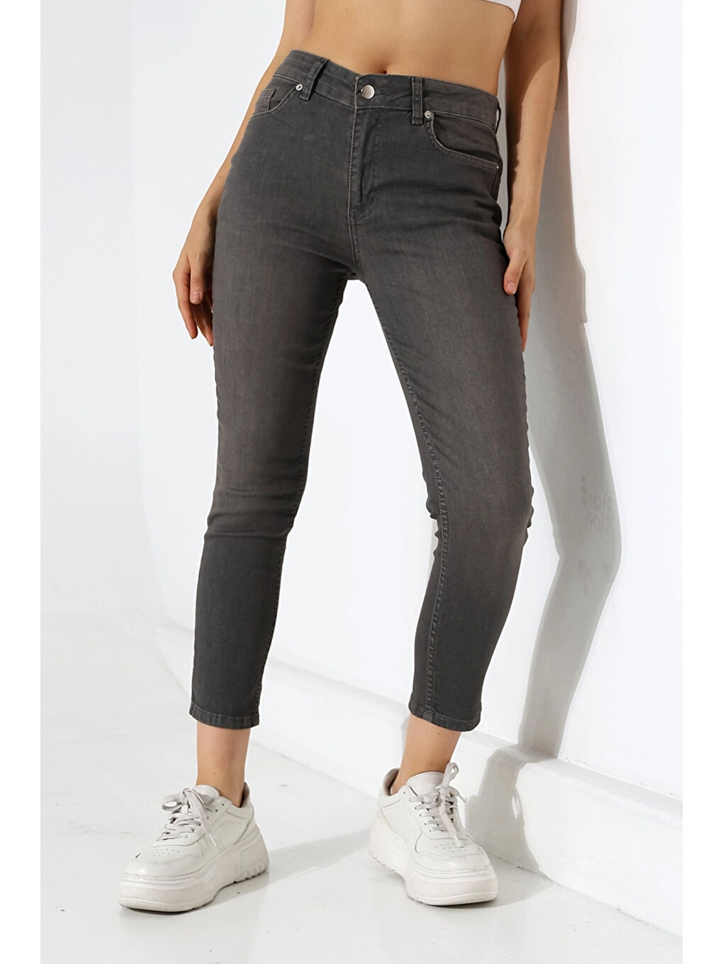 Gri Yüksek Bel Dar Paça Füme Jean Pantolon-1