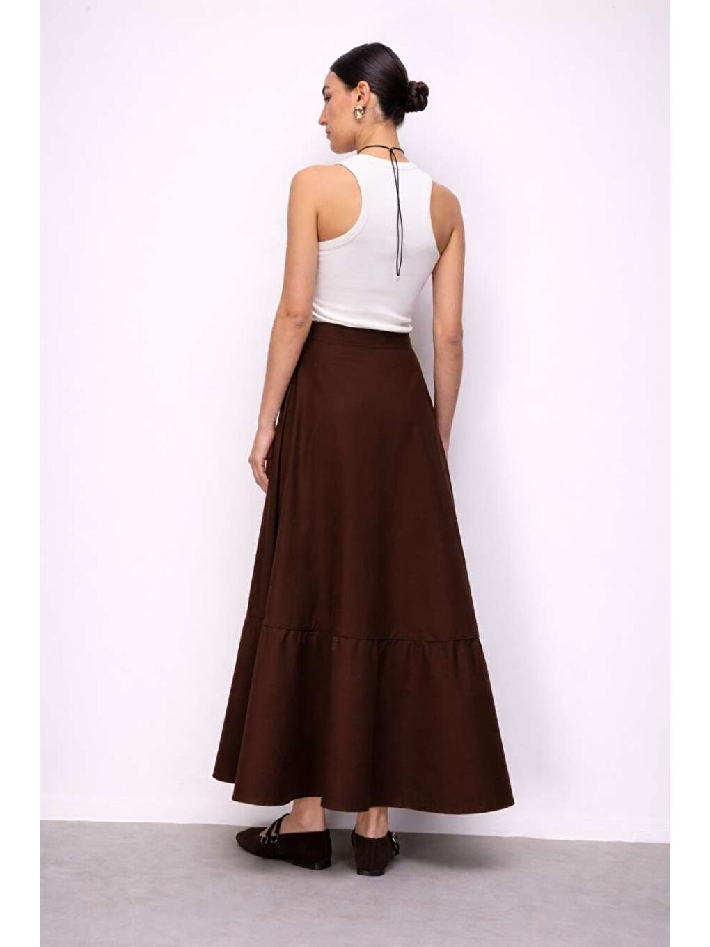 Pamuklu Evaze Volanlı Maksi Kahverengi Etek-1