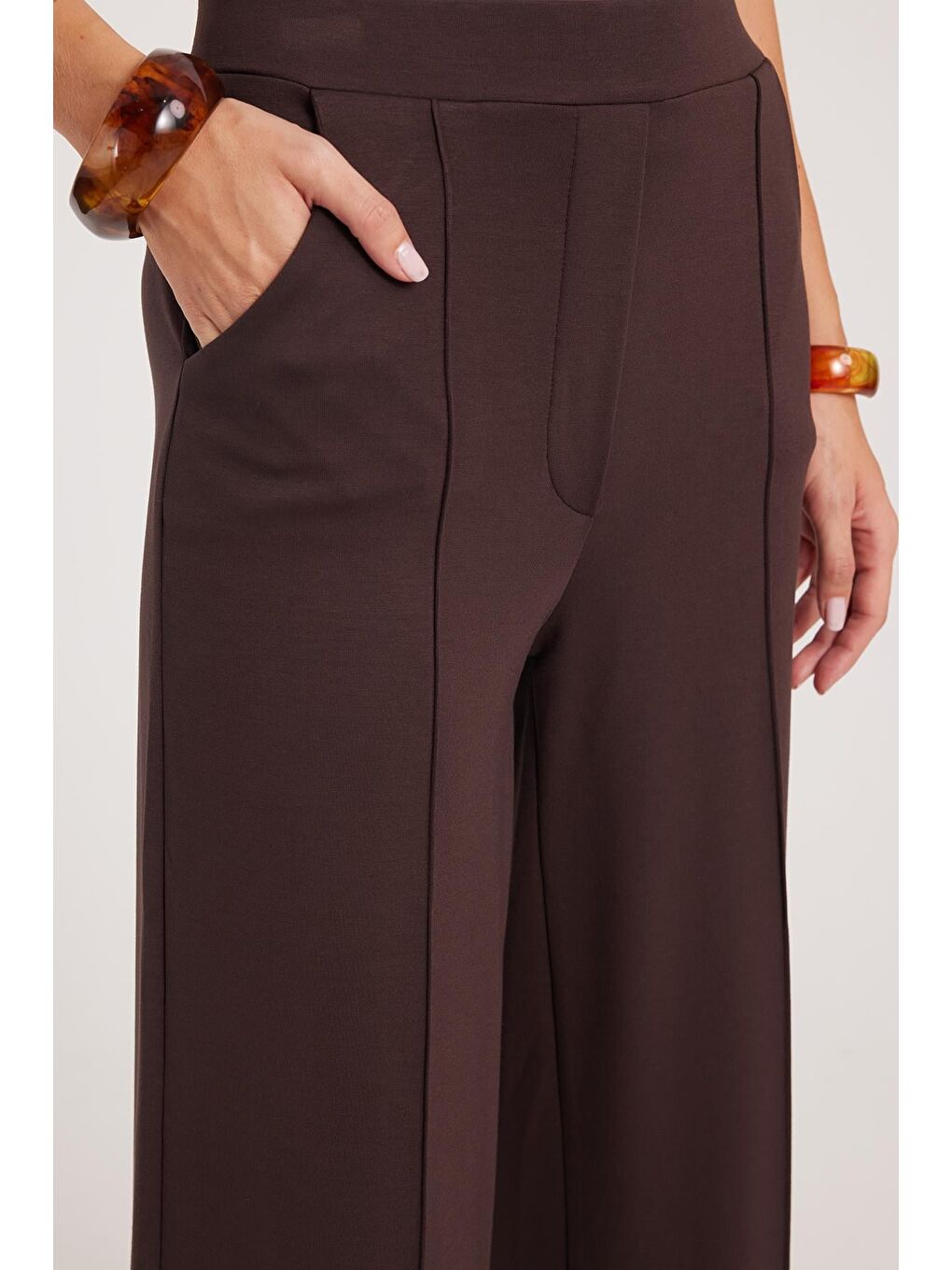 Kadın Relax Fit Rahat Kesim Modal Kumaş Yüksel Bel Geniş Paça Kahverengi Pantolon-2
