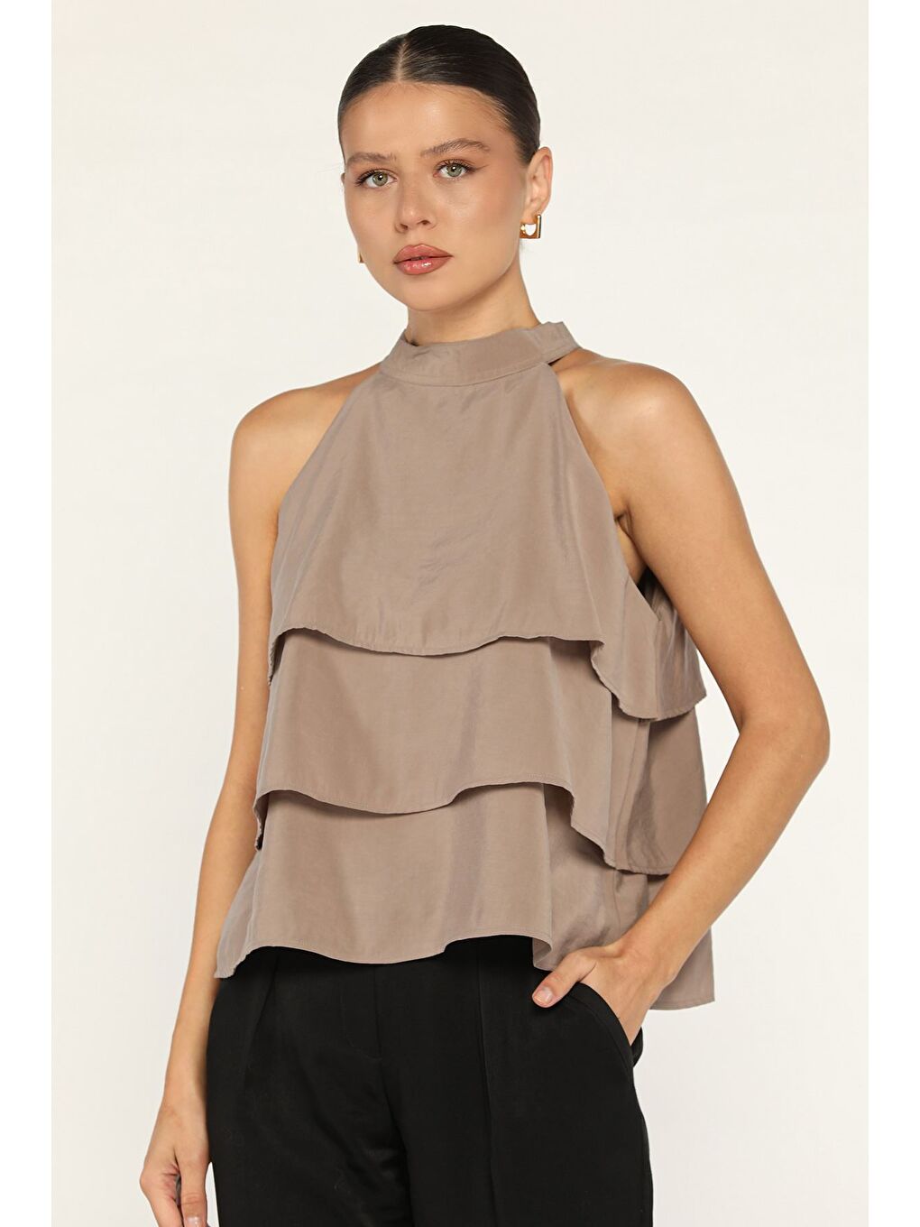 Bej Sıfır Kol Kat Kat Kadın Bluz