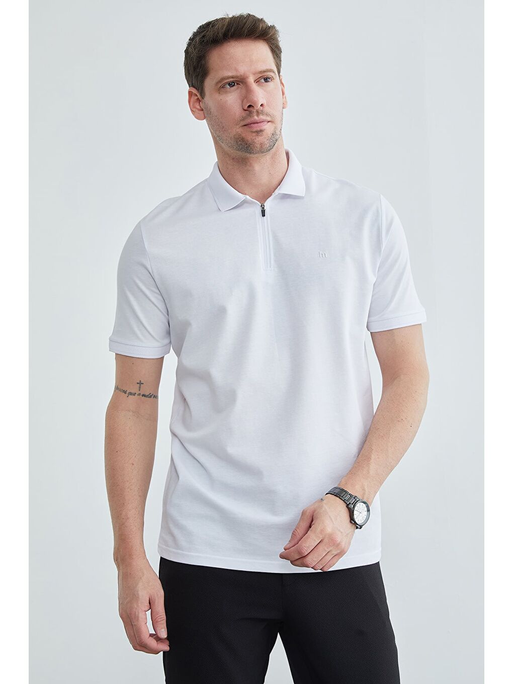 Beyaz Yarım Fermuarlı Polo Yaka Tişört-4