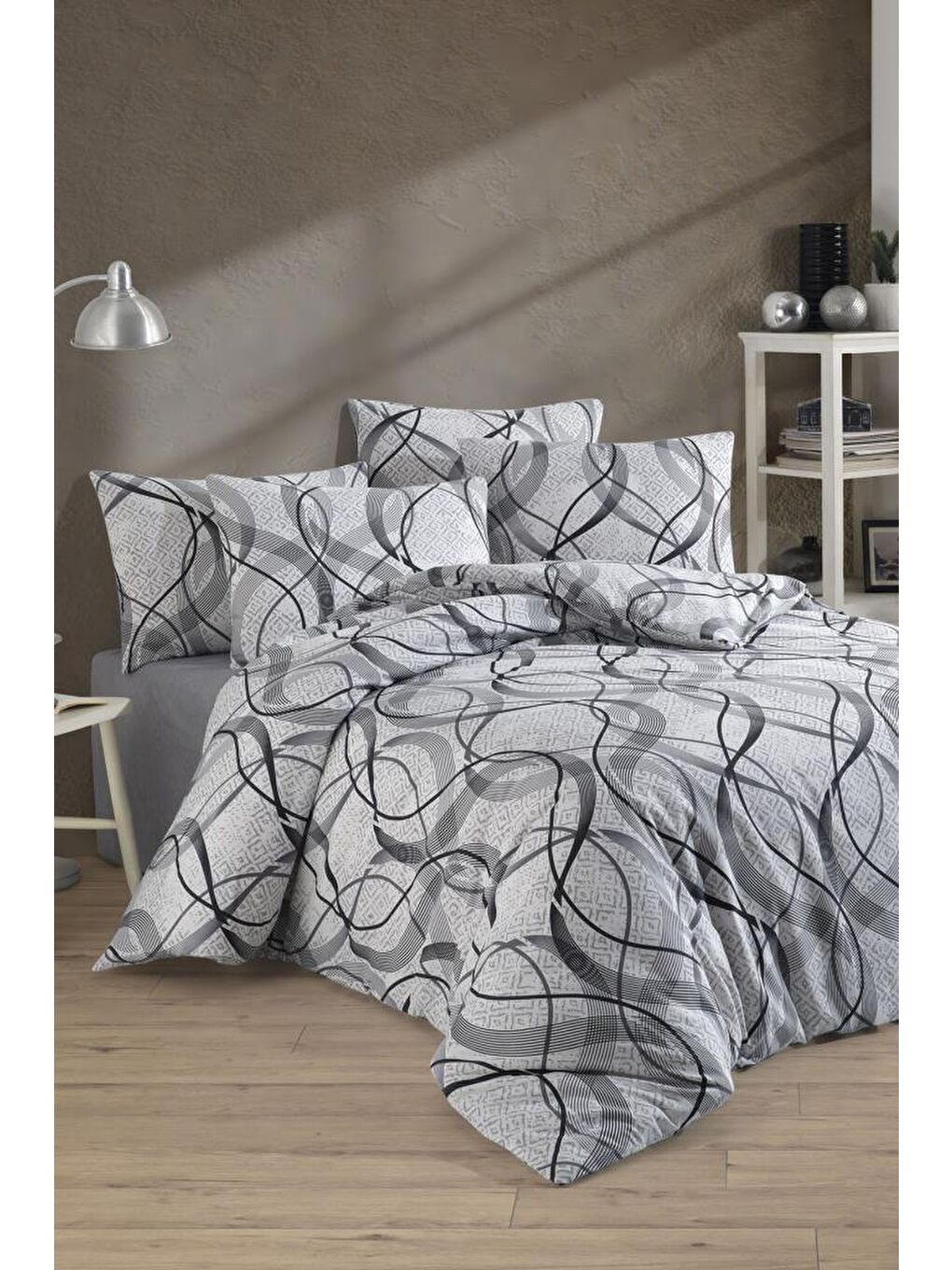 Karışık Yanko Çift Kişilik Nevresim Takımı