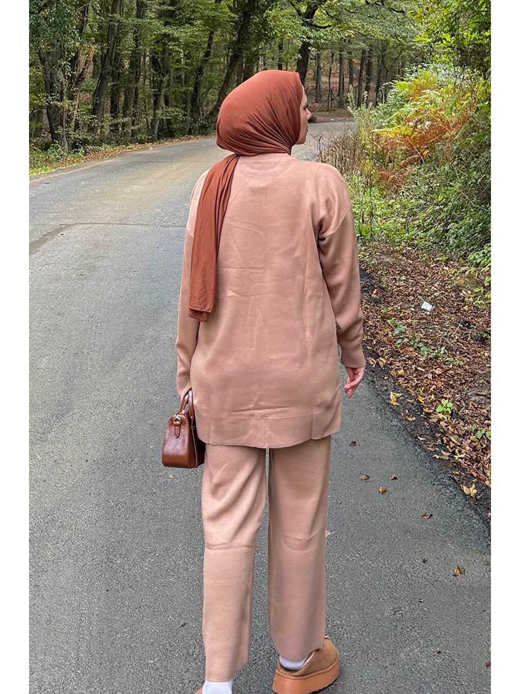 Kahverengi Çiçek Detaylı Triko Takım Camel-3