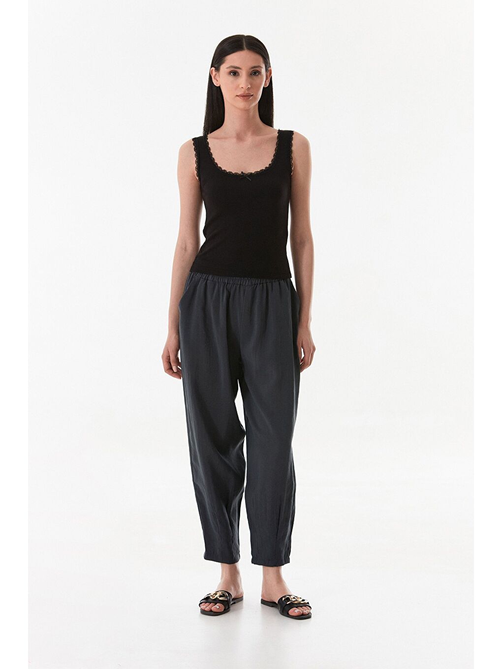 Siyah Basic Dantelli Askılı Body-1