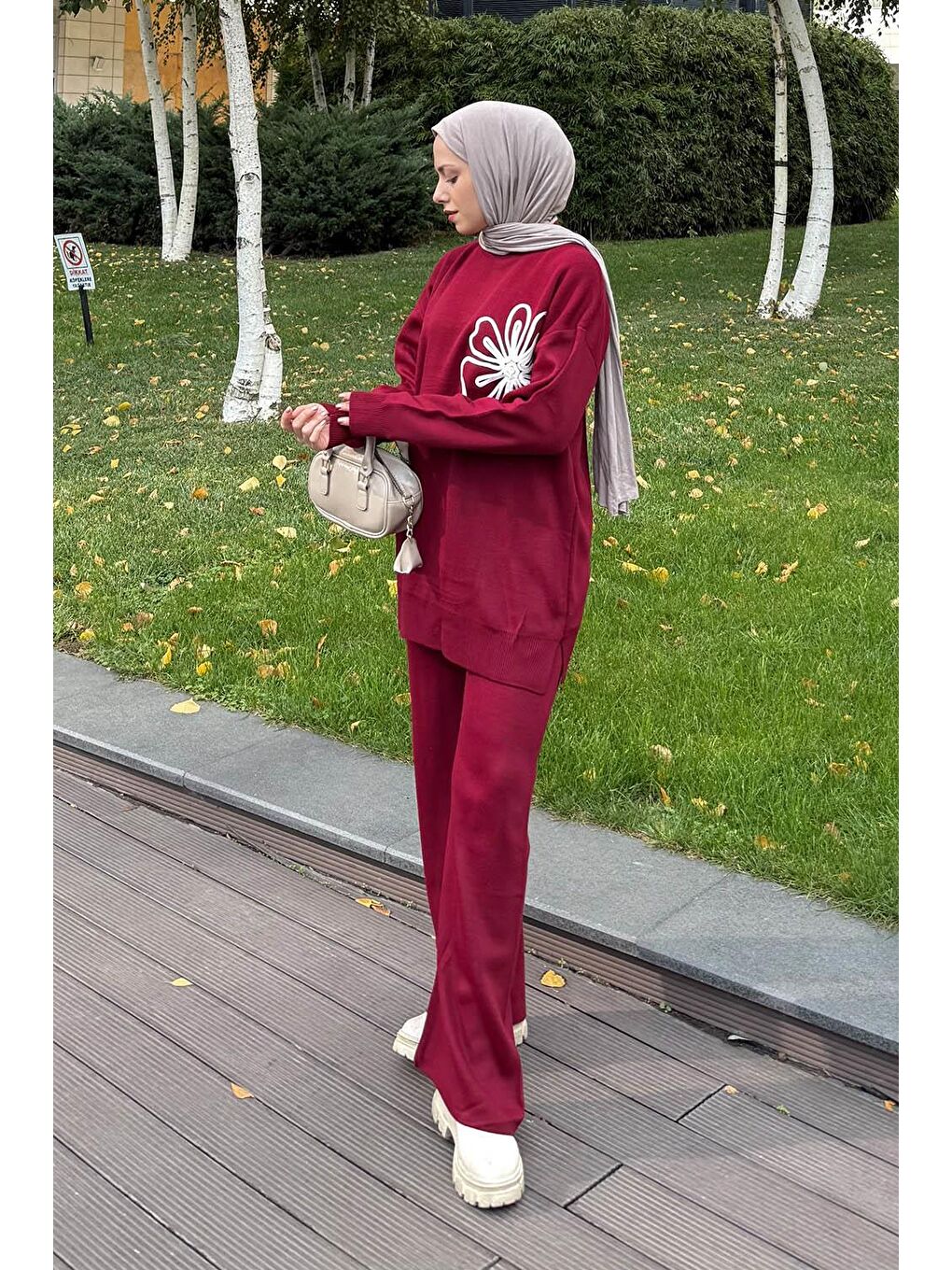 Çiçek Detaylı Triko Takım Bordo-1