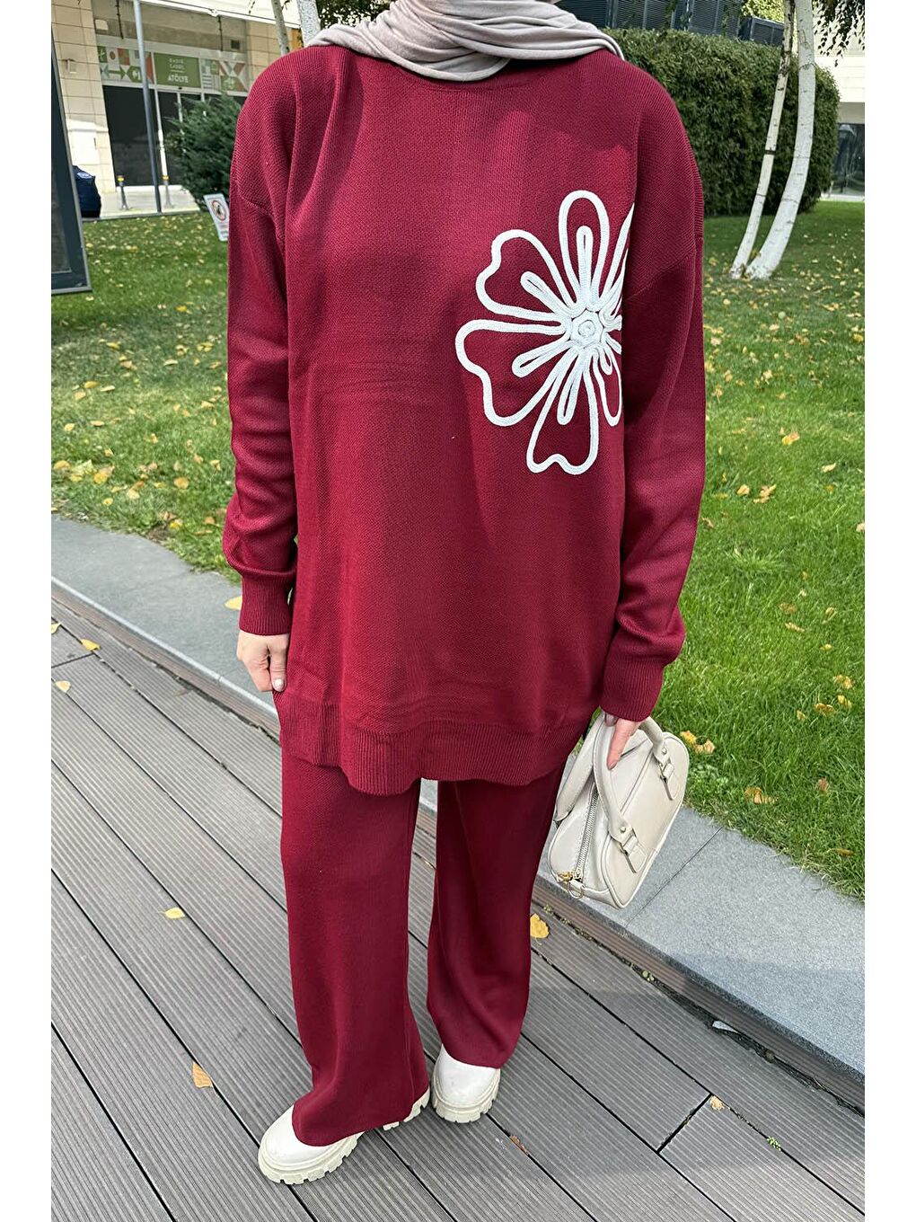 Çiçek Detaylı Triko Takım Bordo-2