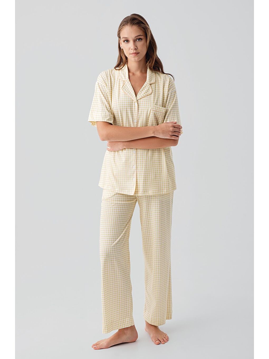 Sarı Kısa Kollu Düğmeli Cepli Pötikare Pamuklu Pijama Takım 19201-1